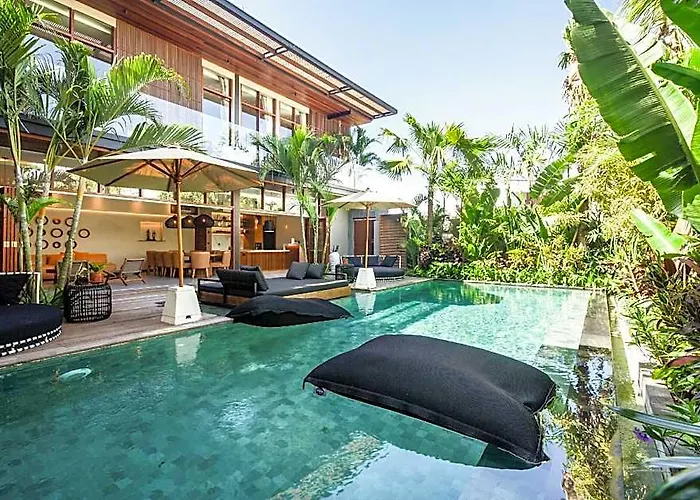 Na In Canggu With 6 Bedrooms And 6.5 Bathrooms *
