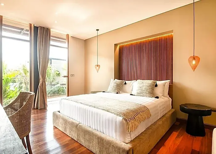 ホテル Na In Canggu With 6 Bedrooms And 6.5 Bathrooms バリ島