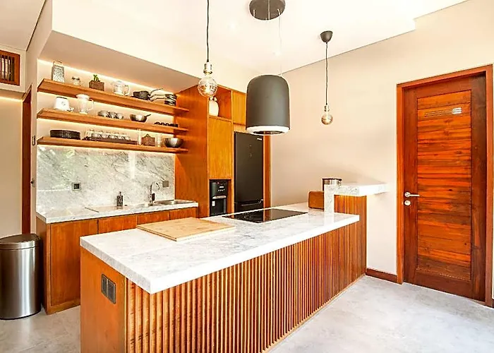 Na In Canggu With 6 Bedrooms And 6.5 Bathrooms * バリ島
