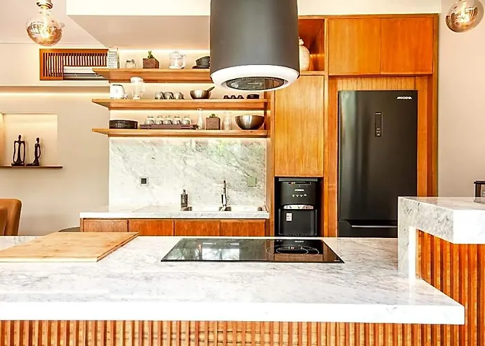 ホテル Na In Canggu With 6 Bedrooms And 6.5 Bathrooms