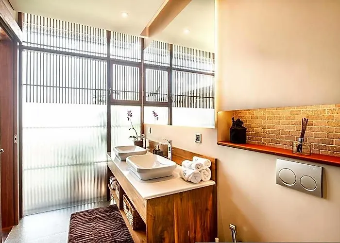 ホテル Na In Canggu With 6 Bedrooms And 6.5 Bathrooms *