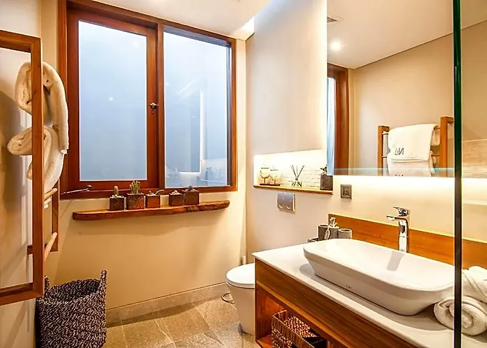 Na In Canggu With 6 Bedrooms And 6.5 Bathrooms *